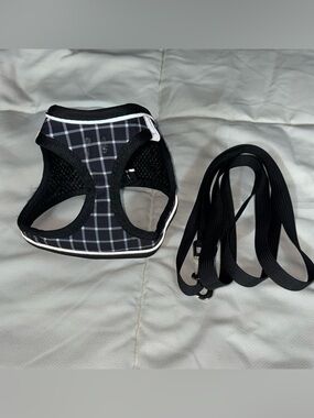 Black Plaid Mesh Dog/Cat Harness with Matching Leash Small Escape Proof